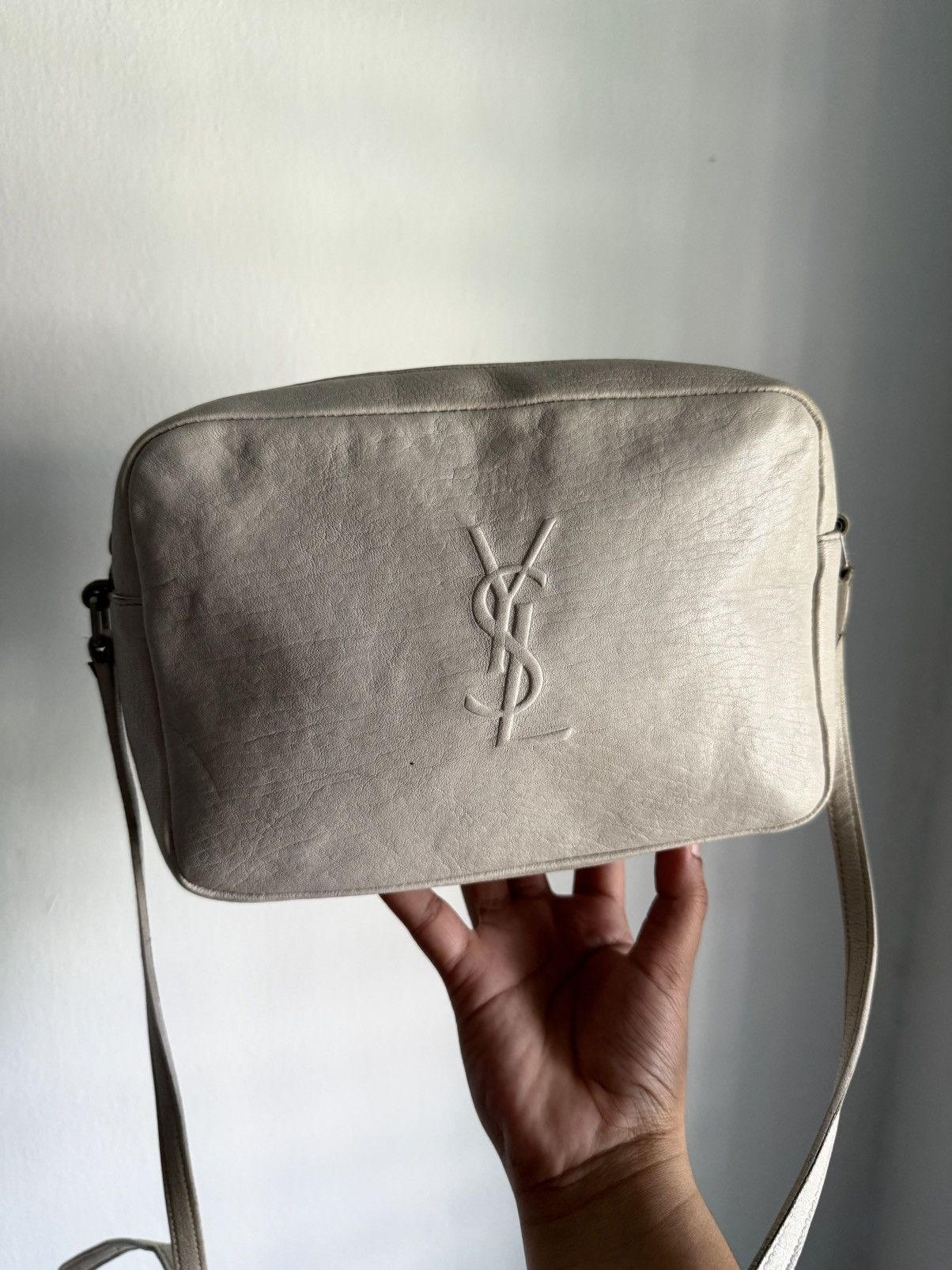 Saint Laurent Paris Saint Laurent Lou Camera calfskin Sling bag Size ONE SIZE - 2 Thumbnail