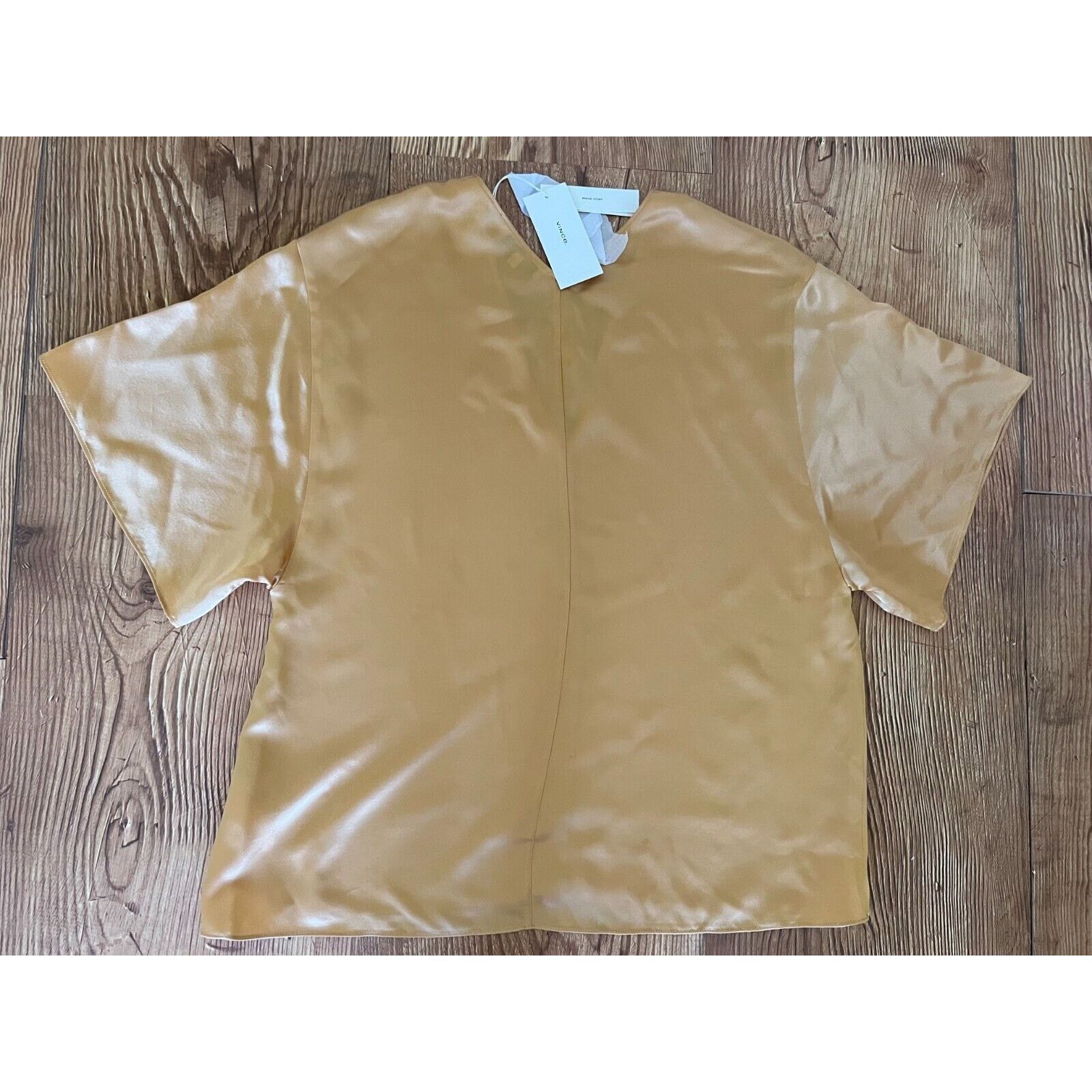 Vince Vince Double V-neck 1/2-sleeve Satin Blouse In Gold Size S Size S / US 4 / IT 40 - 5 Thumbnail
