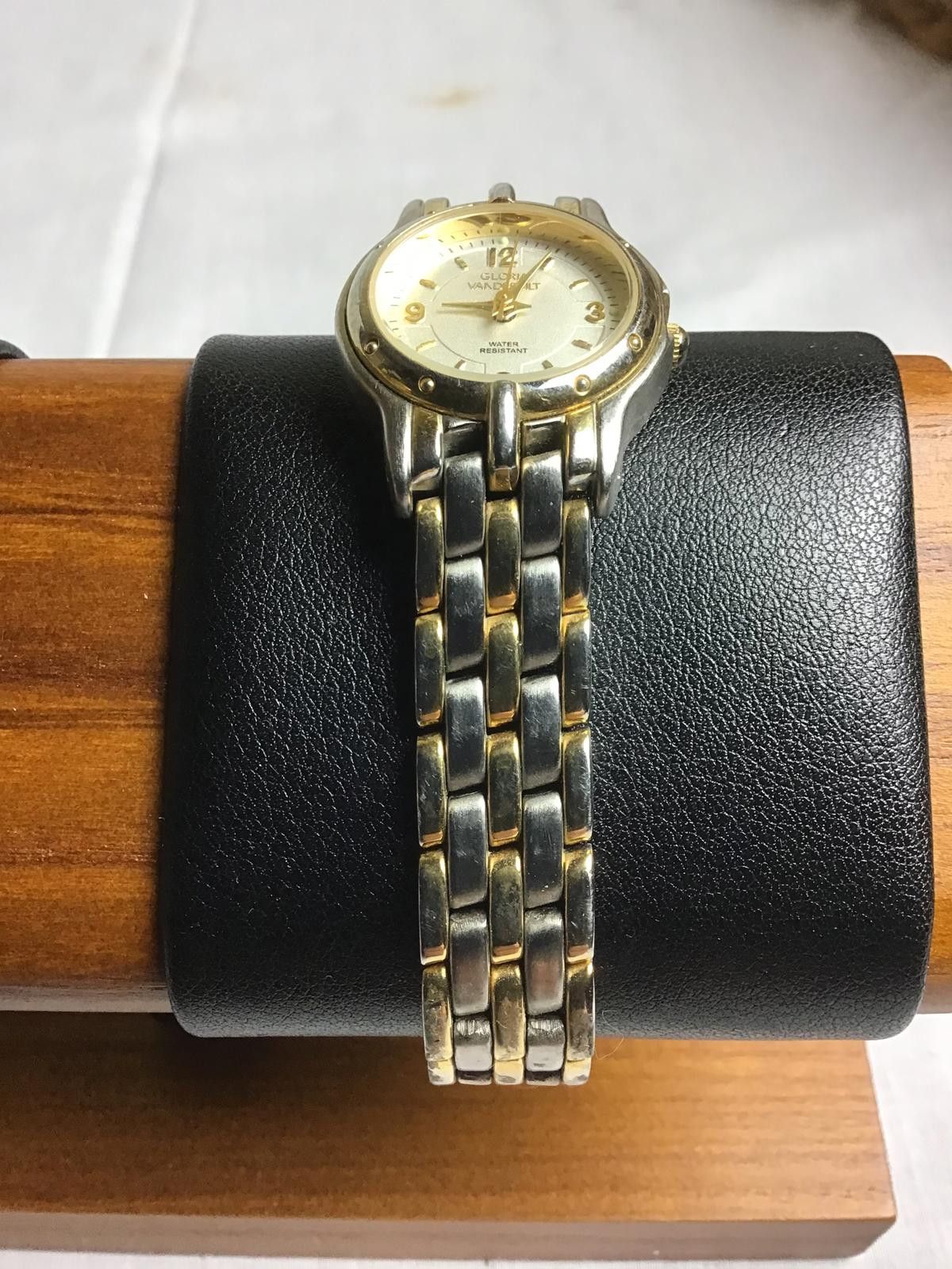 Other Gloria Vanderbilt Two-Tone Water Resistant Wrist Watch Size ONE SIZE - 3 Thumbnail