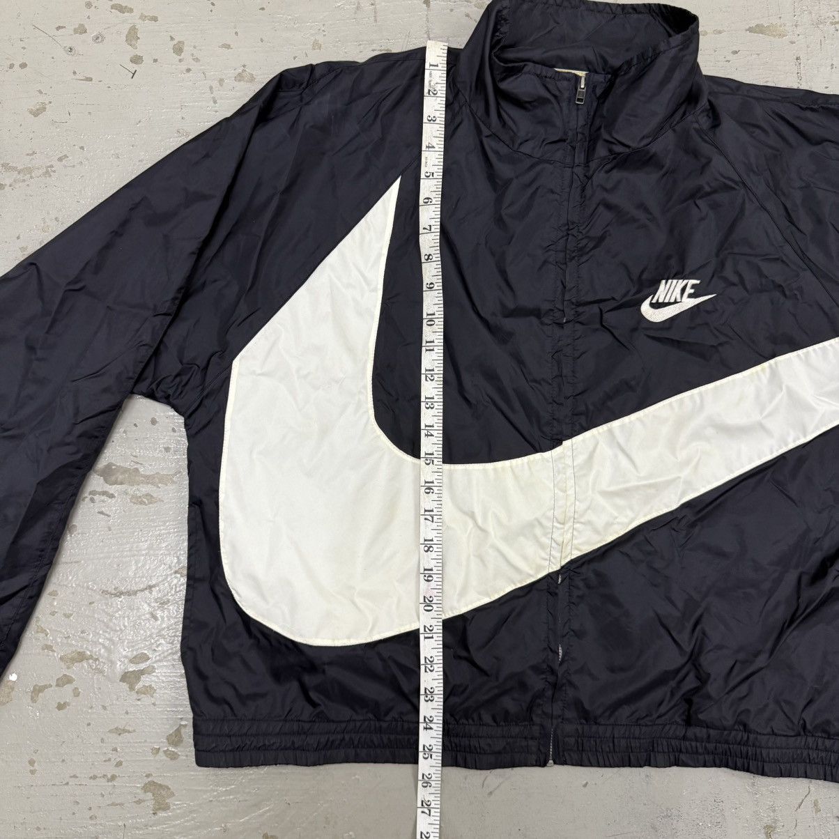 Nike Vintage Nike Big Logo Swoosh Windbreaker Size US M / EU 48-50 / 2 - 5 Thumbnail