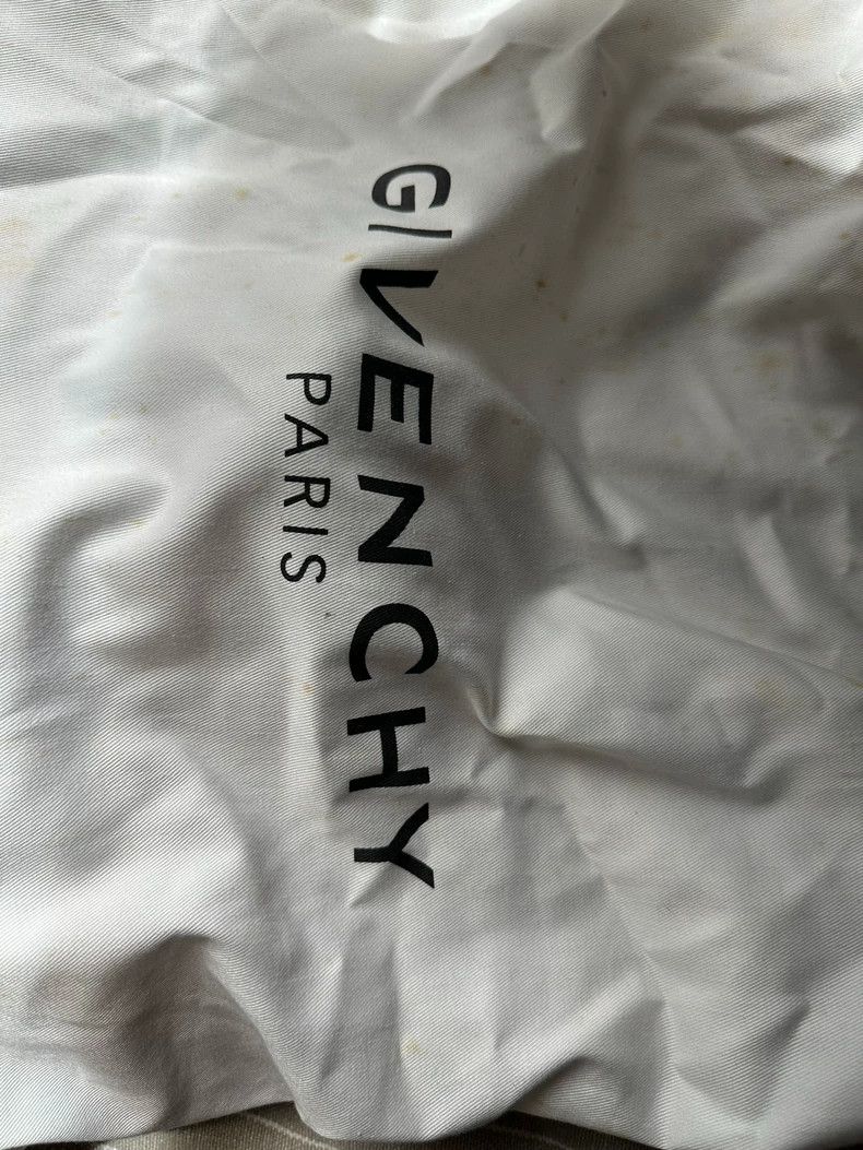 Givenchy Givenchy Camera Bag, Single Shoulder, Can Be Worn Diagonal Size ONE SIZE - 7 Thumbnail