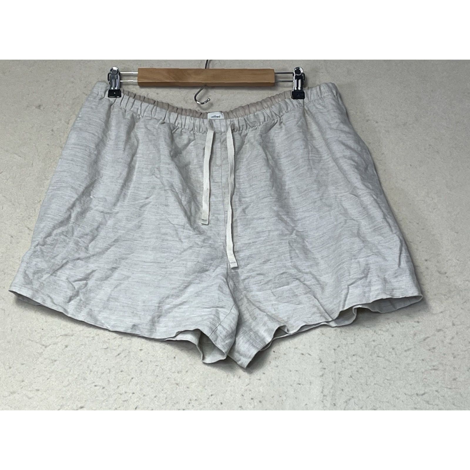 Vintage Wilfred Shorts Bermuda Women's L Tan Lightweight Drawstring Linen Blend Beige Size 36" / US 14 / IT 50 - 2 Thumbnail