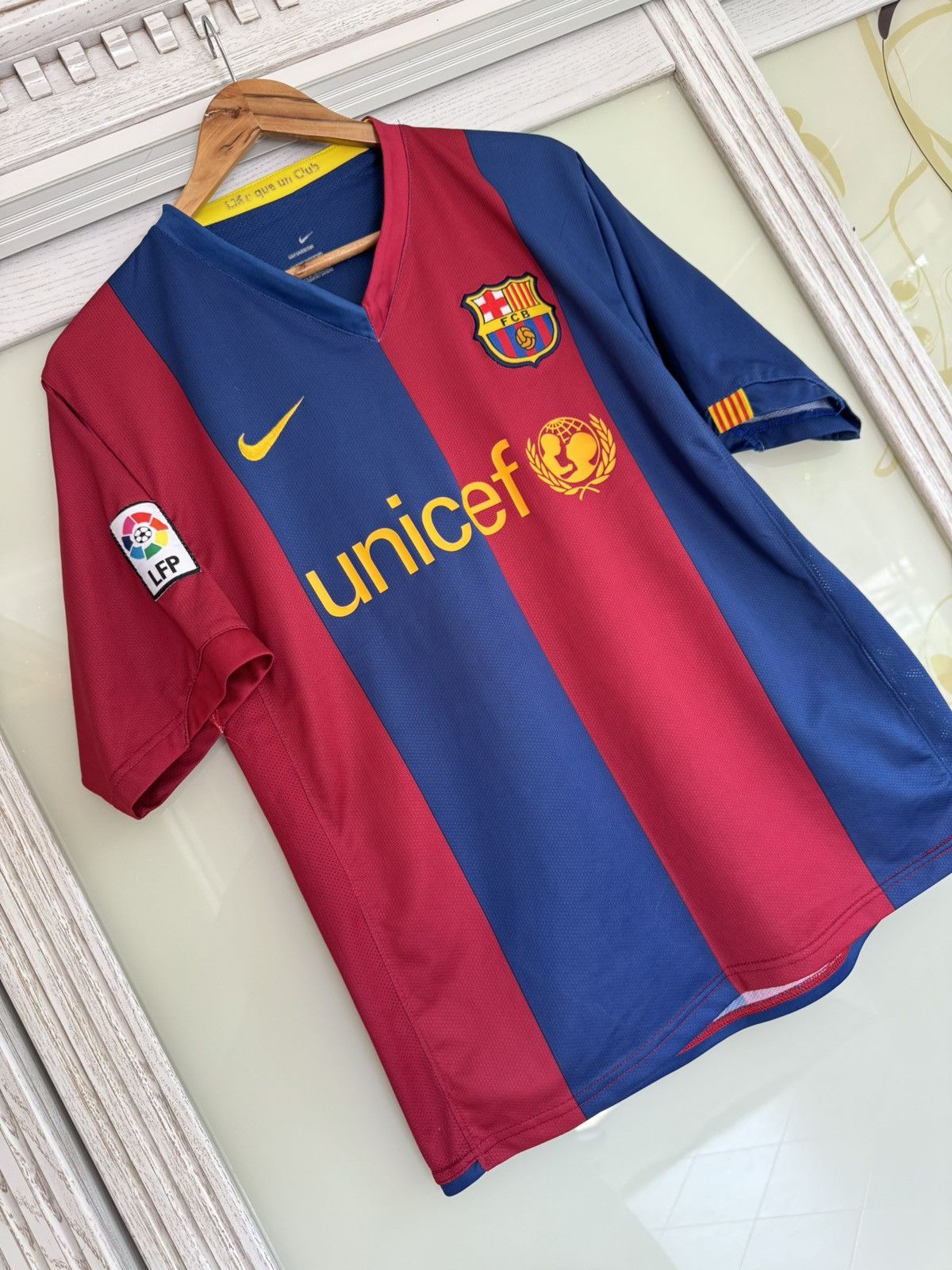 Nike × Vintage Vintage Gudjohnsen #7 Barcelona 2006-2007 Home Soccer Jersey Size US L / EU 52-54 / 3 - 4 Thumbnail