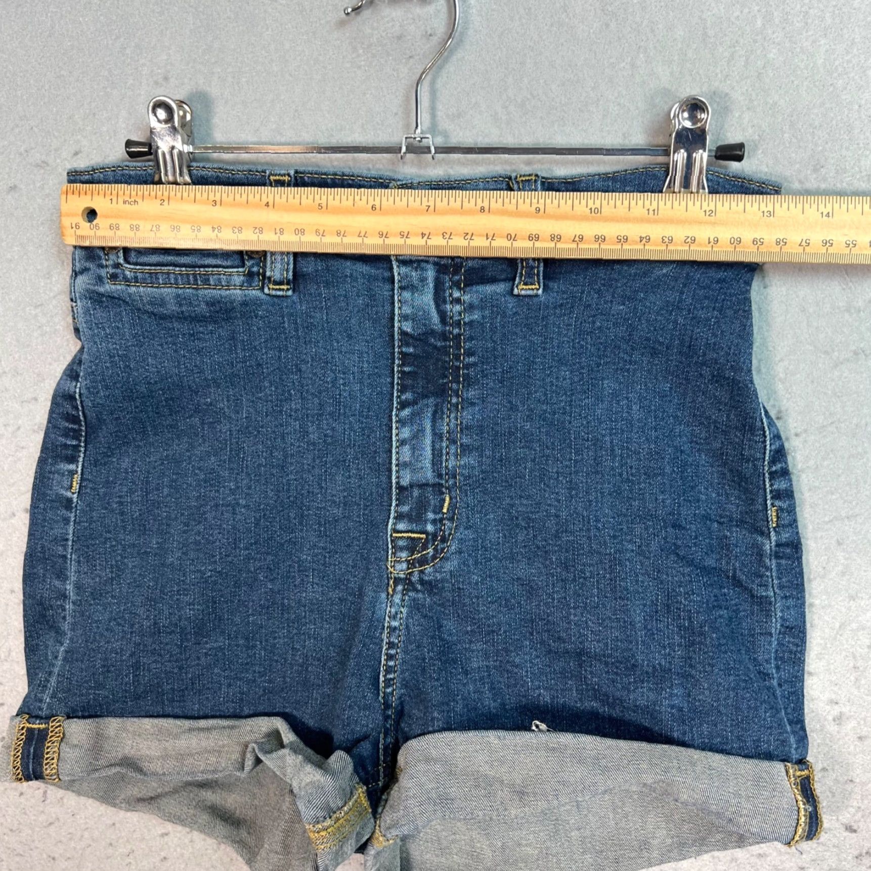 Bdg VINTAGE BDG Womens Denim Shorts High-Rise 27 Dark Wash Casual Summer Hot Pants Women Size 27" / US 4 / IT 40 - 5 Thumbnail