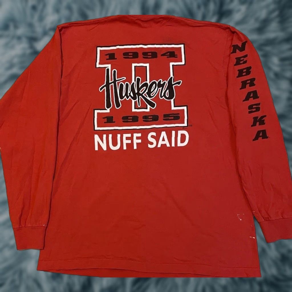 Champion VINTAGE 90s University Cornhuskers Faded Distress Back To Back Champions Shirt XL Red University Mens T-Shirt Grunge Nebraska Cornhuskers 90s Grunge Size US XL / EU 56 / 4 - 1 Thumbnail