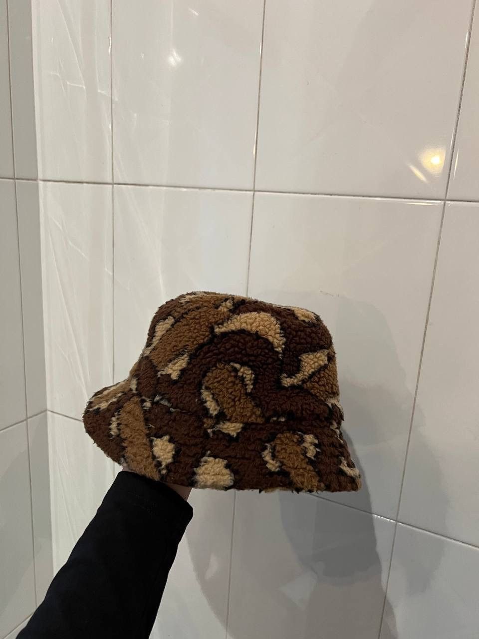 Burberry Burberry monogram sherpa bucket hat Size ONE SIZE - 9 Thumbnail