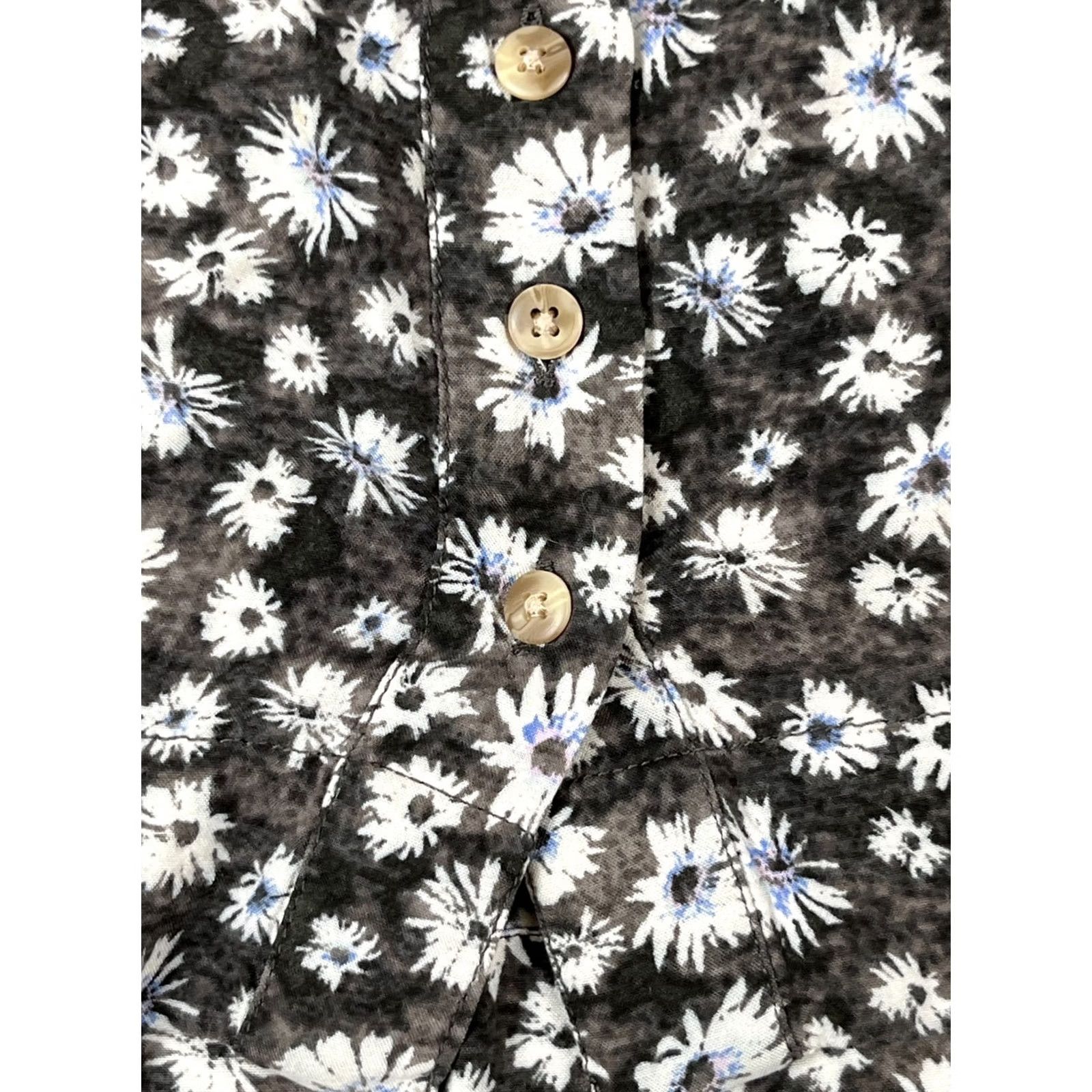 American Eagle Outfitters American Eagle Outfitters Skirt Womens Small Black Floral Button Front Short Mini Lined Size 28" / US 6 / IT 42 - 5 Thumbnail
