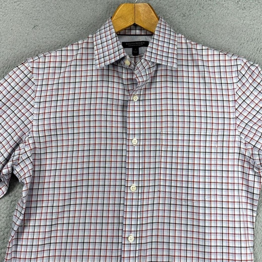 Banana Republic Banana Republic Button Up Shirt Adult Small Blue Red Plaid Classic Vented Mens Size US S / EU 44-46 / 1 - 2 Thumbnail