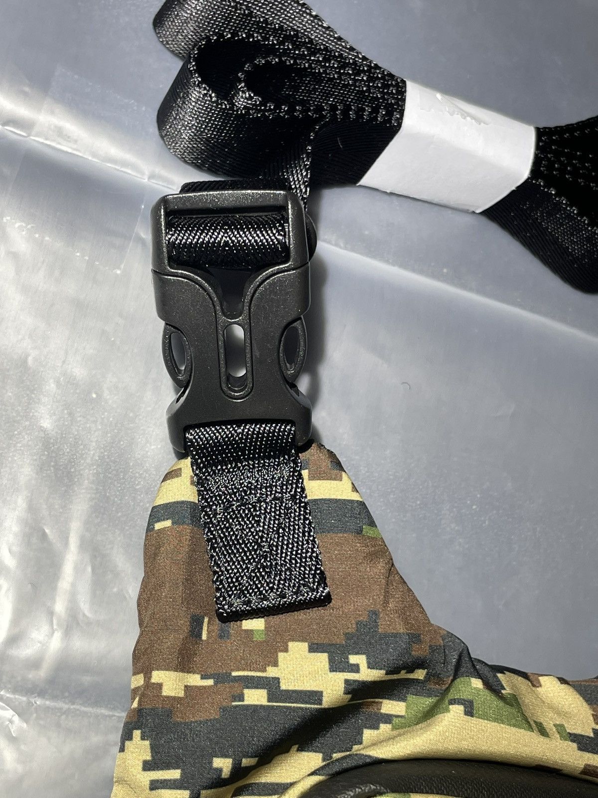 CORTEIZ ELITEWORK SLING BAG [DIGI CAMO]