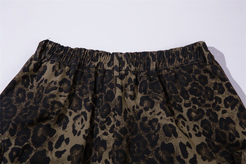 Japanese Brand × Vintage Men's loose casual multi-pocket leopard cargo shorts Size US 32 / EU 48 - 5 Thumbnail
