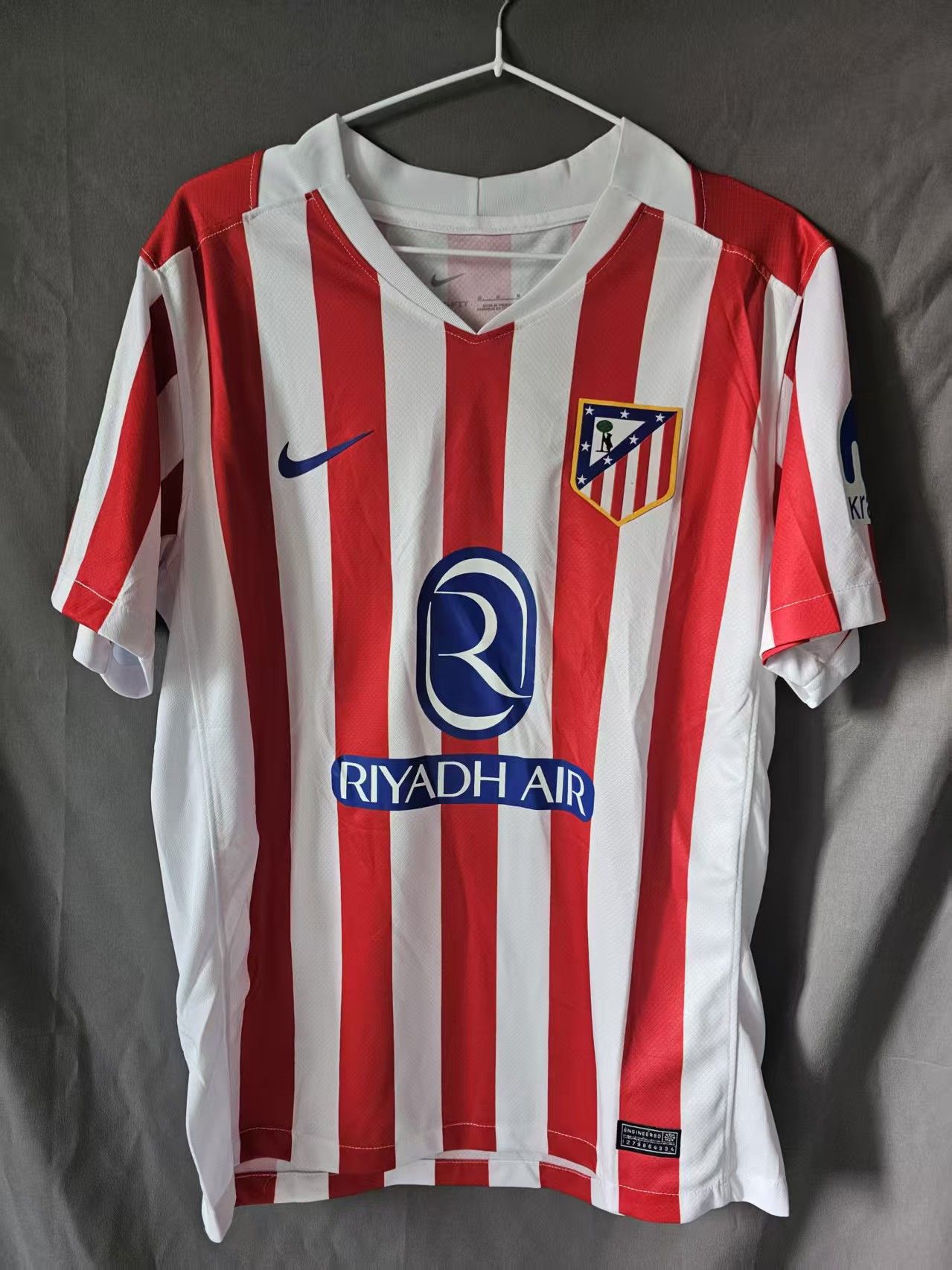 Other 2025 2026 Atlético de Madrid 7 Griezmann Jersey Home Size US M / EU 48-50 / 2 - 2 Thumbnail