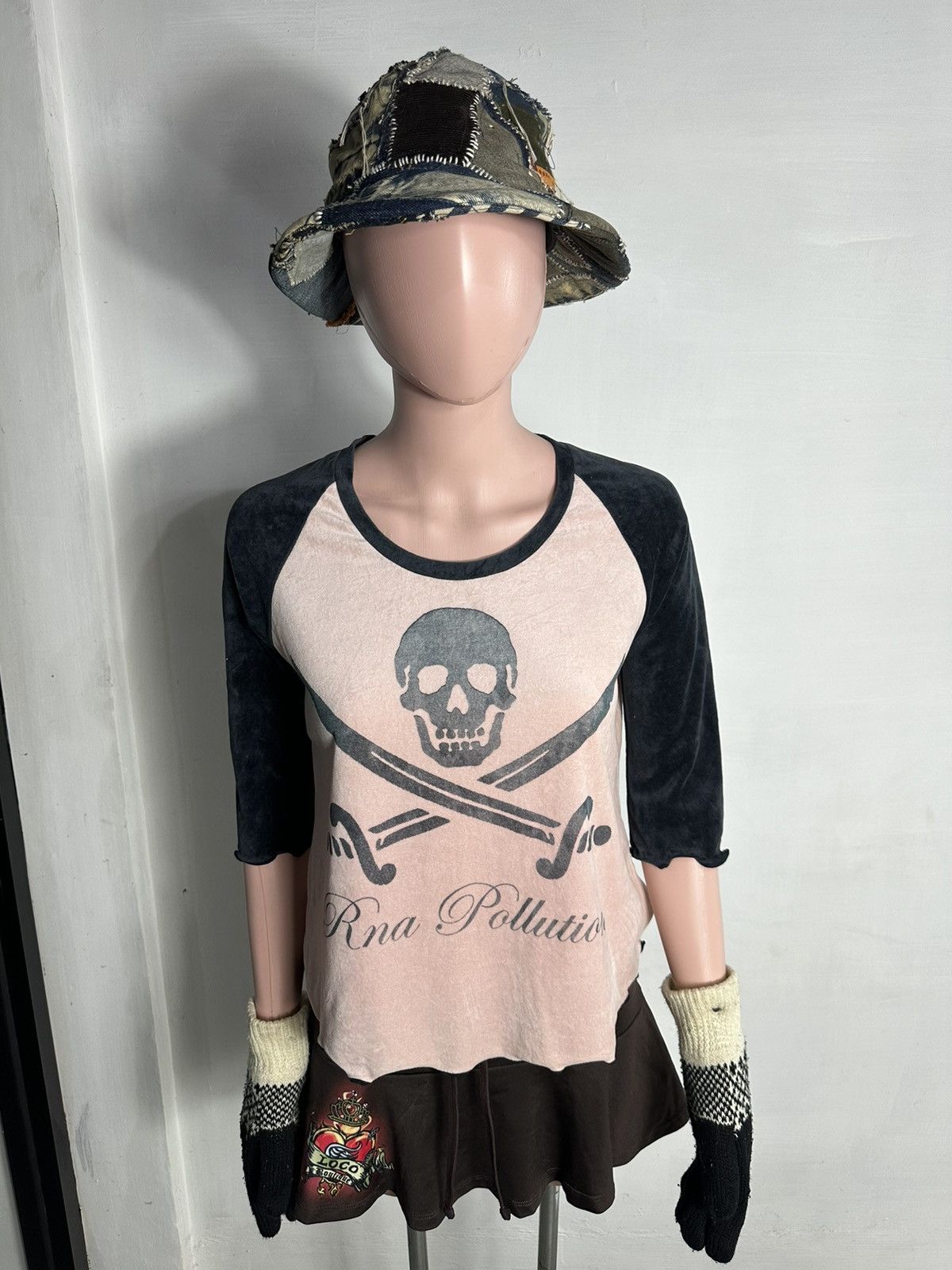 RNA Slang Japan Love Spread 3/4 Sleeve Skull Pirate Punk