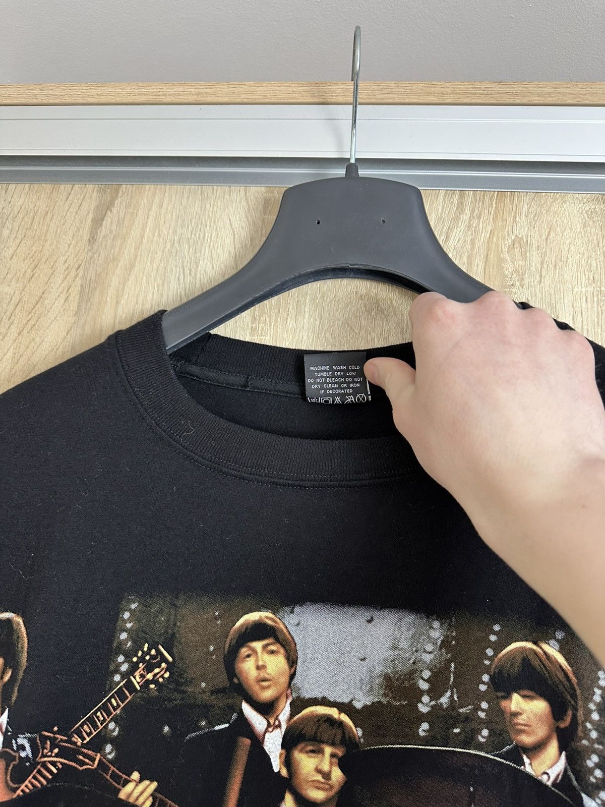 Band Tees 🔥 The Beatles Vintage Rock Band Long Sleeve Shirt Tour Size US L / EU 52-54 / 3 - 4 Thumbnail