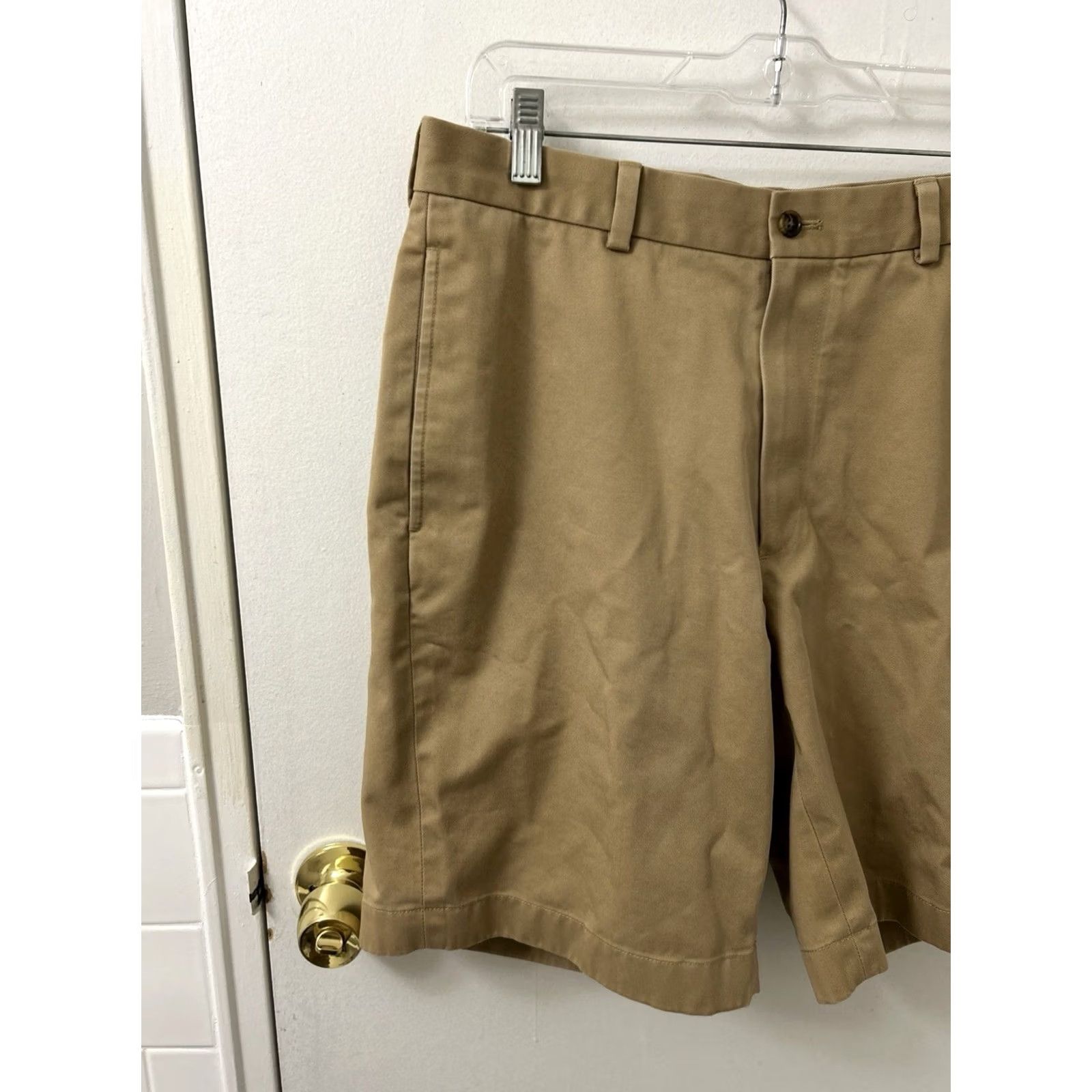 Brooks Brothers Brooks Brothers Chino Shorts Mens Size 33 Tan Beig e Cotton Twill Flat Front Zip Button Pockets Classic Summer - Mens Size US 33 - 2 Thumbnail