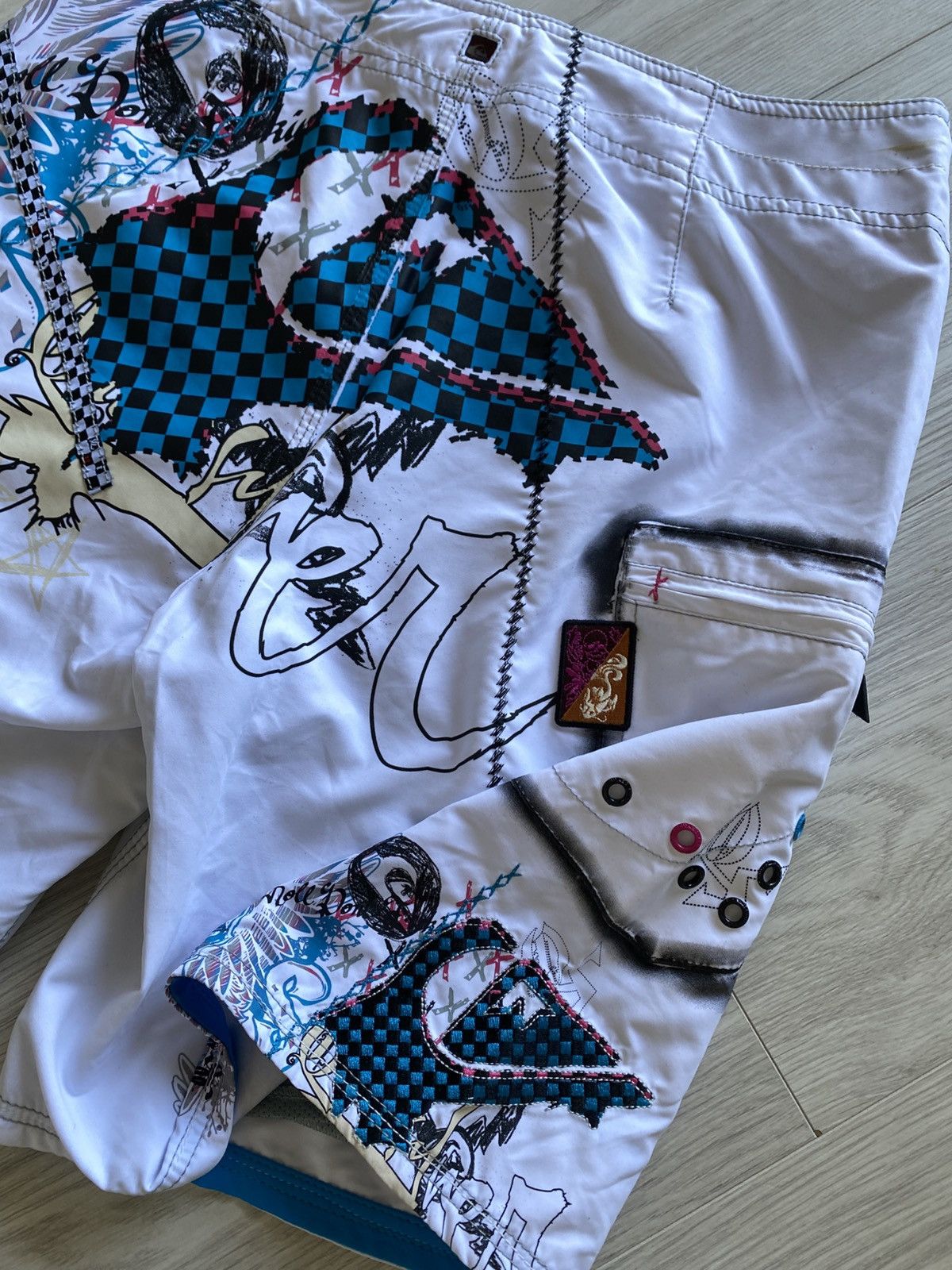 Quiksilver × Vintage Vintage Shorts Quiksilver Big Logo Size US 32 / EU 48 - 7 Thumbnail