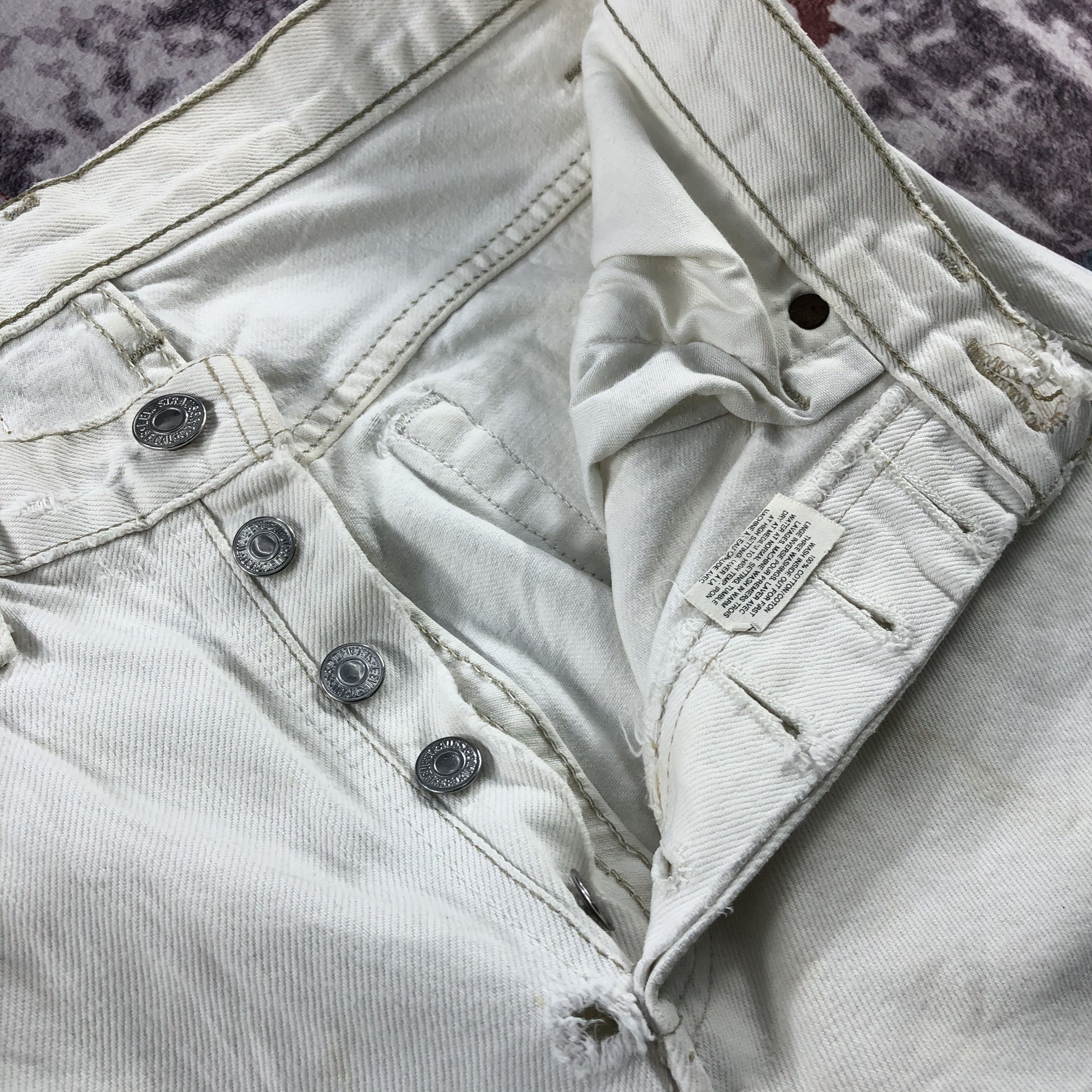 Levi's × Vintage Vintage 90s Light Wash Levis 501 Jeans-JM2543 Size US 29 - 10 Thumbnail