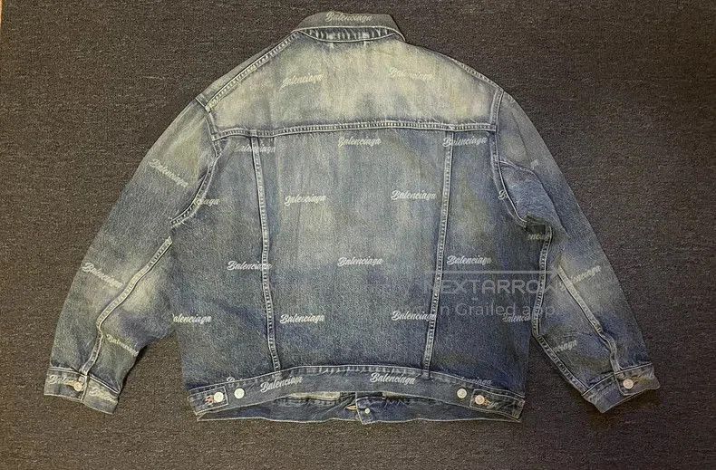 Balenciaga Balenciaga Oversized Logo Denim Jacket. Size US M / EU 48-50 / 2 - 4 Thumbnail