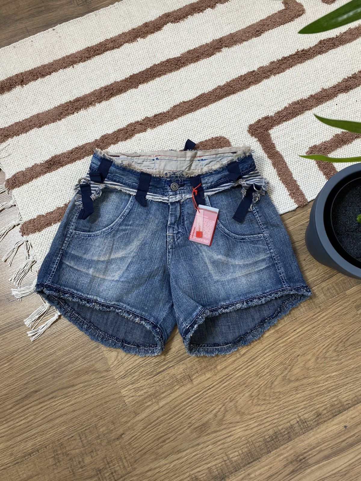 Marithe + Francois Girbaud 💮MARITHE FRANCOIS GIRBAUD DENIM SHORTS💮 Size 36" / US 14 / IT 50 - 1 Thumbnail