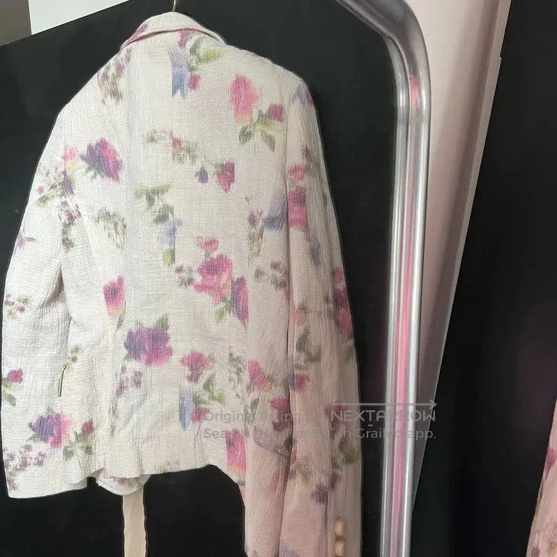 Moschino Moschino Women's Pink Floral Jacket . Size S / US 4 / IT 40 - 3 Thumbnail