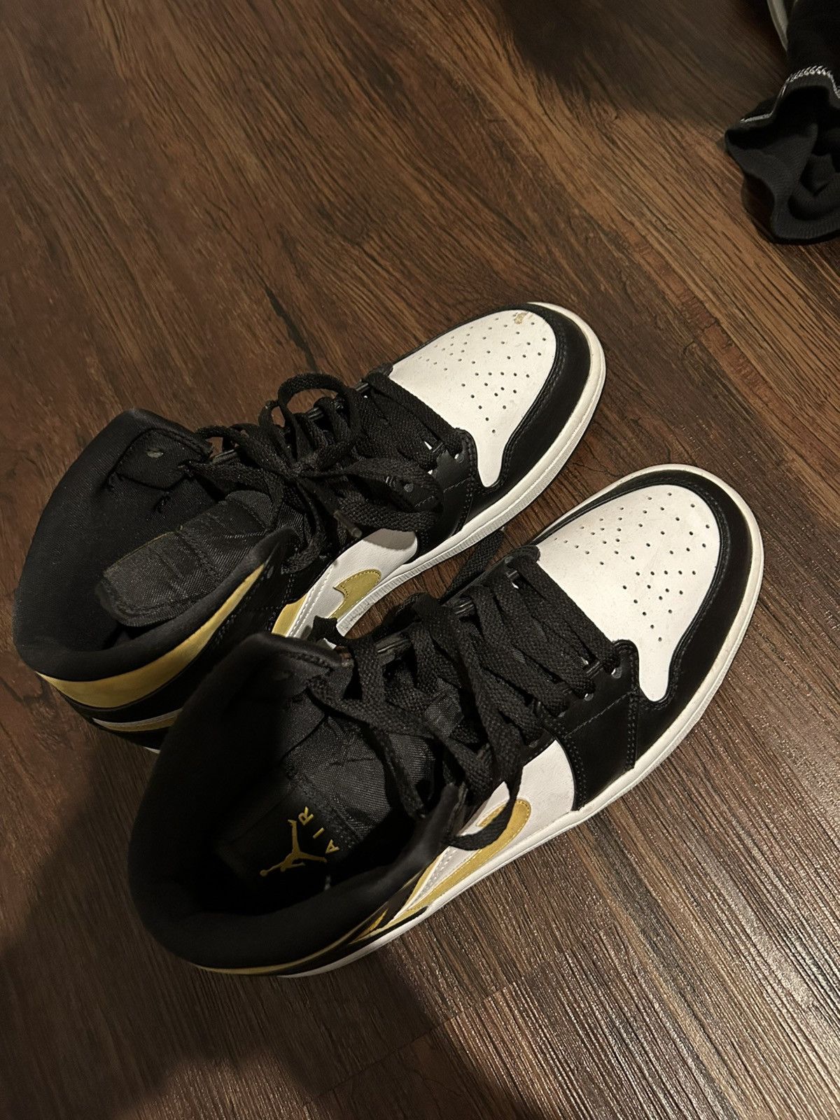 Jordan Brand air jordan w mid white pollen black Size US 8.5 / EU 41-42 - 1 Thumbnail