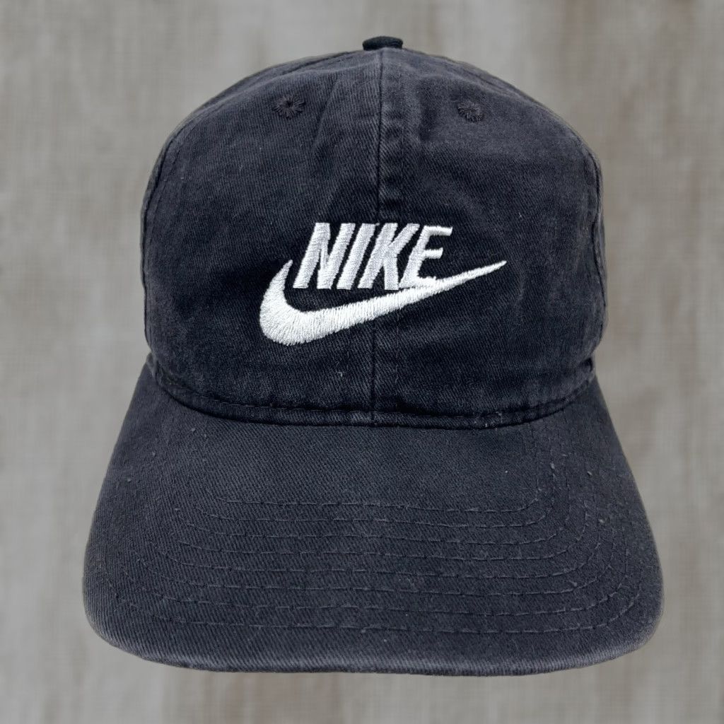 VINTAGE Nike Hat Cap Snapback Black Center Swoosh Script 80s 90s Taiwan Twill Adjustable Mens Hats - Black Nike Vintage 90s Advertising Logo Cap