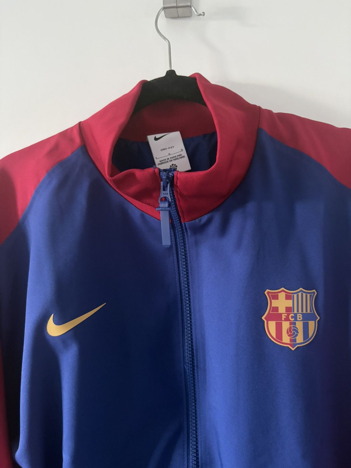 Barcelona nike 2024/2025 Strike domowa kurtka przedmeczowa — zdjęcie 2