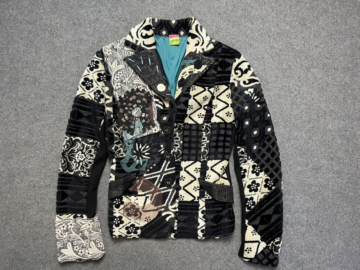 Save the queen women blazer