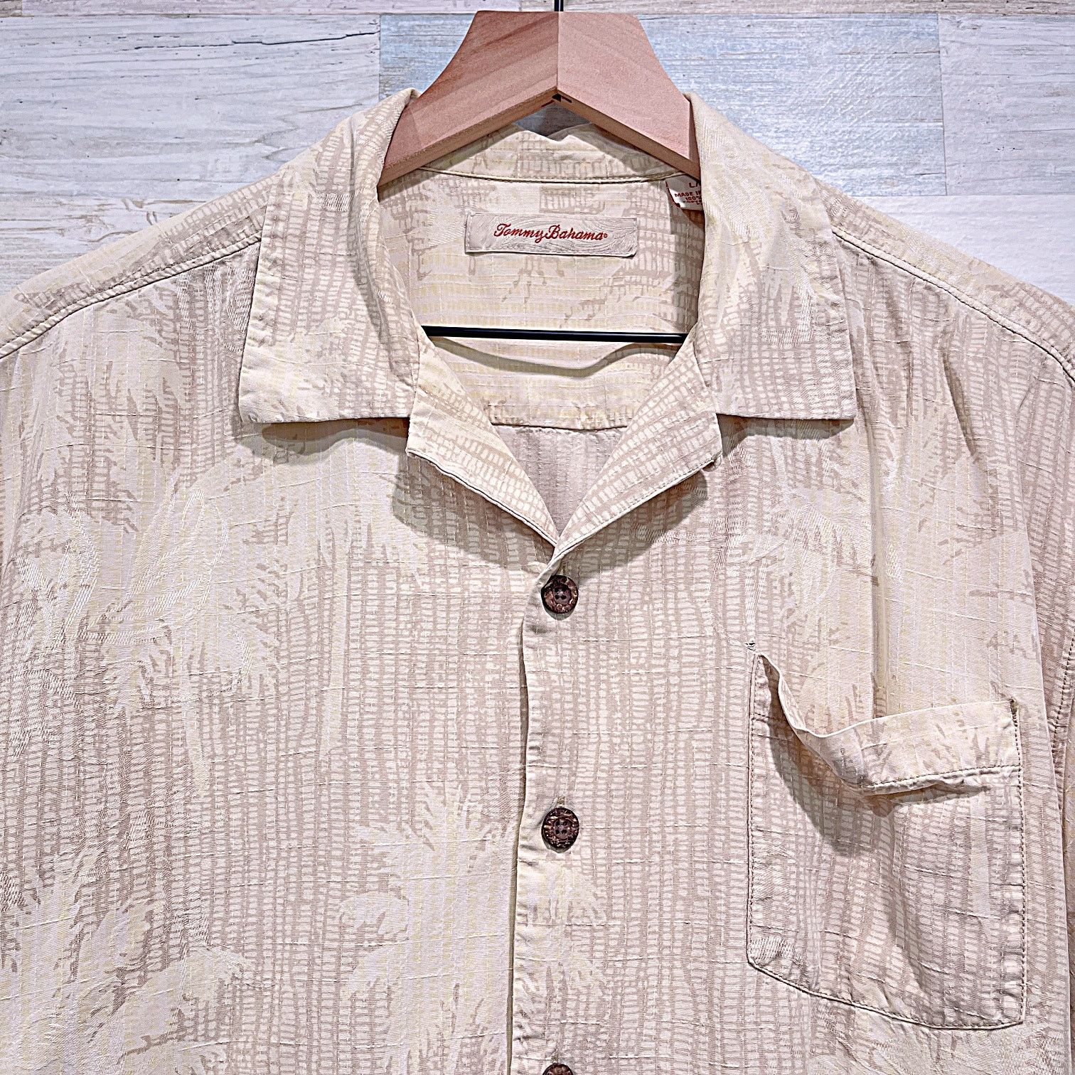 Tommy Bahama TOMMY BAHAMA 100% Silk Hawaiian Camp Shirt Khaki Mens Large Size US L / EU 52-54 / 3 - 3 Thumbnail