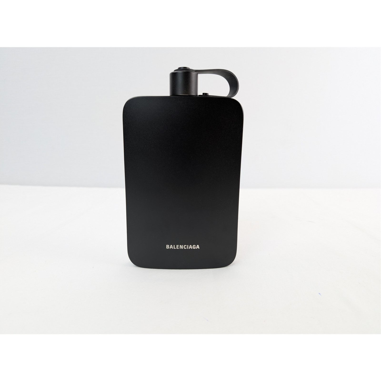 Balenciaga o1rshd1 Q:4 / Size: OS / H2O Water Bottle in Black Size ONE SIZE - 4 Thumbnail