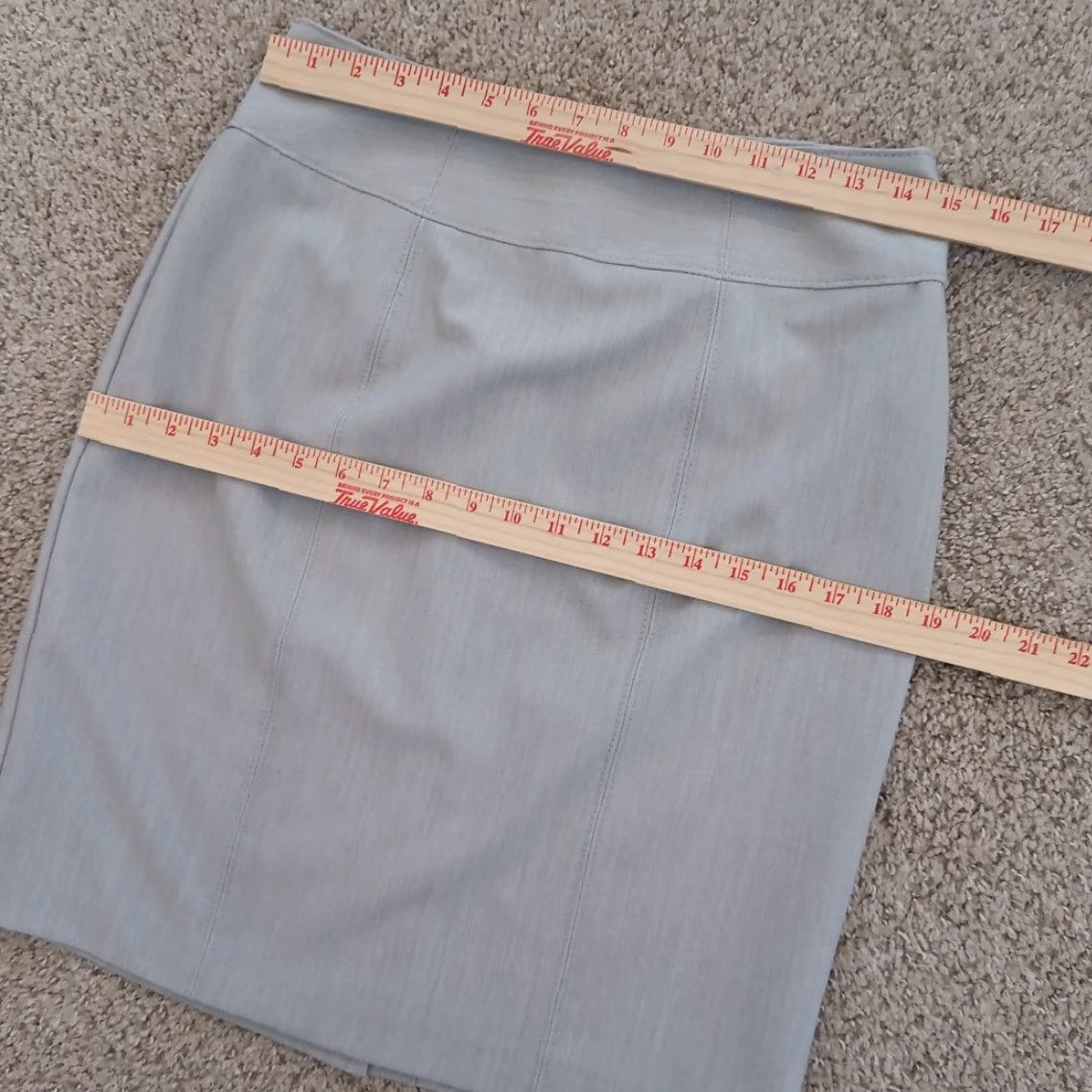 Worthington Worthington Skirt Women Knee Length Gray Lined Slit Size 8 Pencil Straight Fashionable" Size 30" / US 8 / IT 44 - 2 Thumbnail