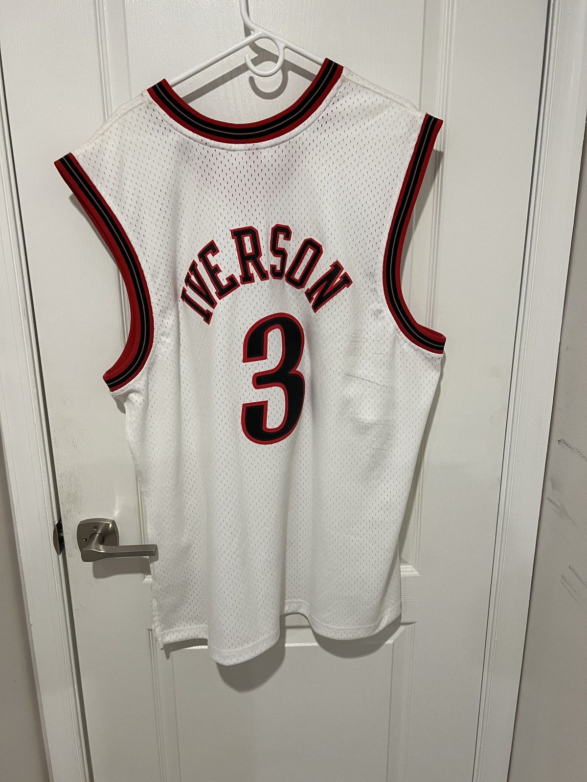 Mitchell & Ness Allen Iverson 76ers jersey white Size US XXL / EU 58 / 5 - 2 Thumbnail