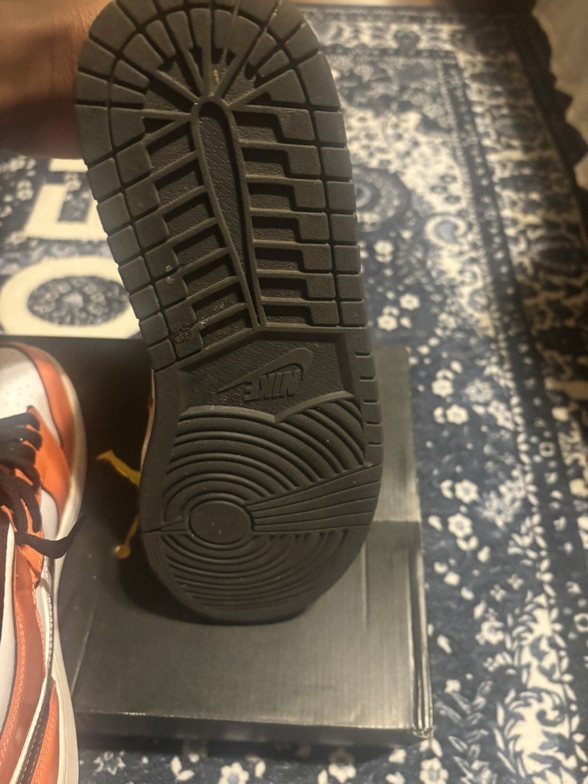 Jordan Brand Jordan 1 Mid Size US 10.5 / EU 43-44 - 5 Thumbnail