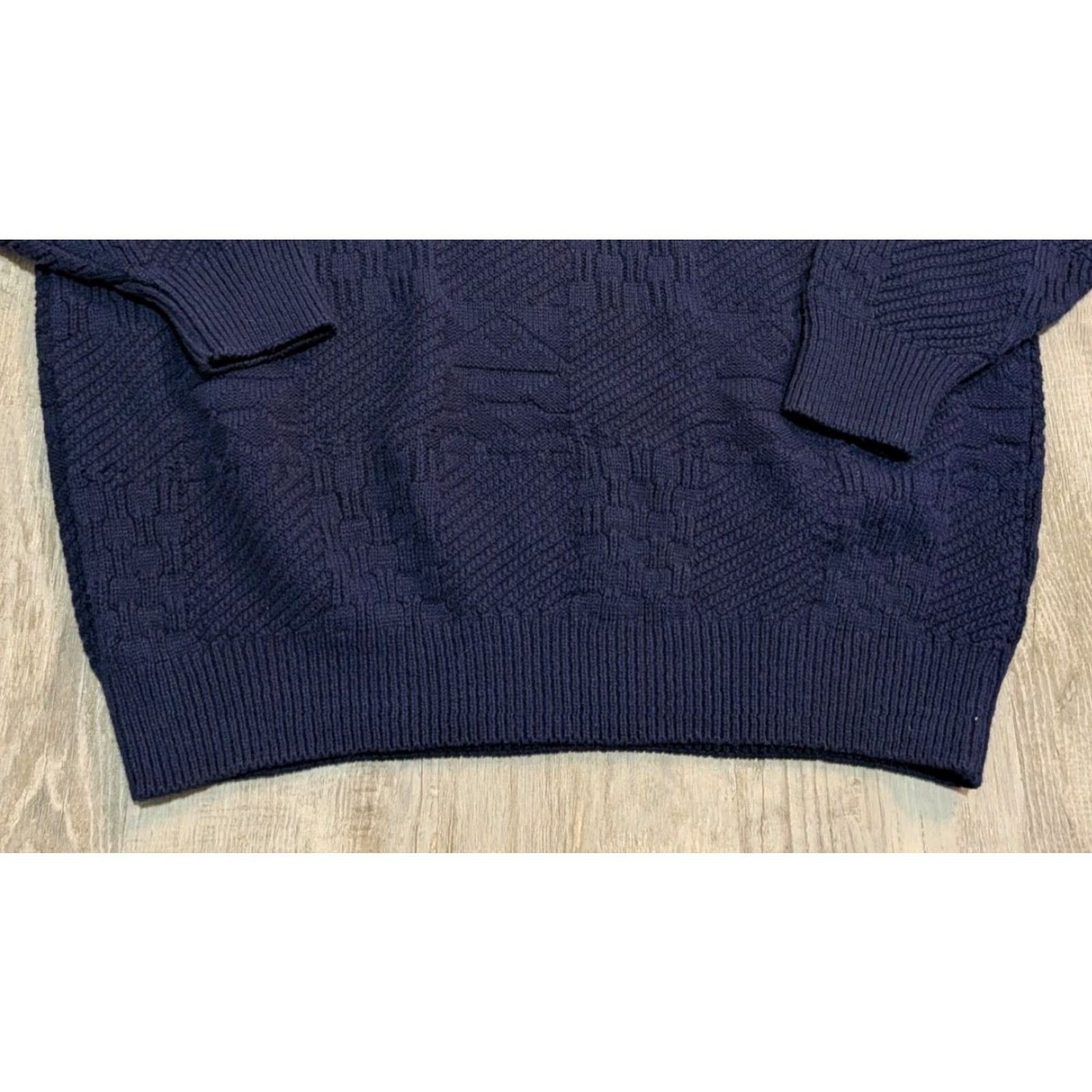 Vintage VINTAGE Whitefish Bay Blue Embossed 3D Mens Knit Sweater Crew Neck Blue Acrylic Hungary Size L Knit Pullover 90s Casual Mens Size US L / EU 52-54 / 3 - 5 Thumbnail
