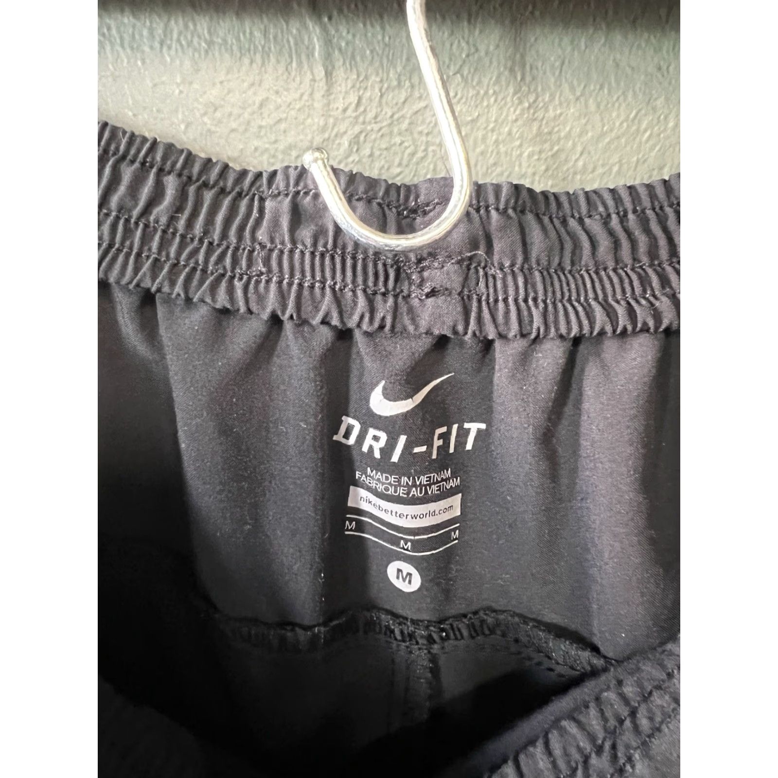 Nike VINTAGE Nike Dri-Fit Mens Black Sweatpants Size Medium Pull On Ankle Zippers Mens Size US 31 - 3 Thumbnail