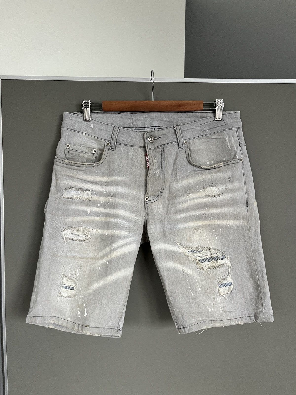 Dsquared2 Dsquared2 Distressed Gray Shorts Size US 32 / EU 48 - 1 Thumbnail