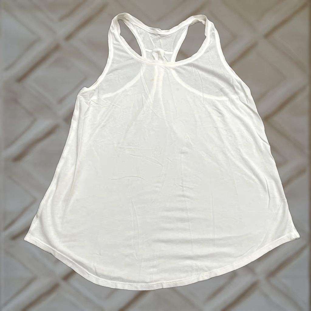 Lululemon Lululemon Racerback Tank Top Womens Size S White Athletic Activewear Size S / US 4 / IT 40 - 1 Thumbnail