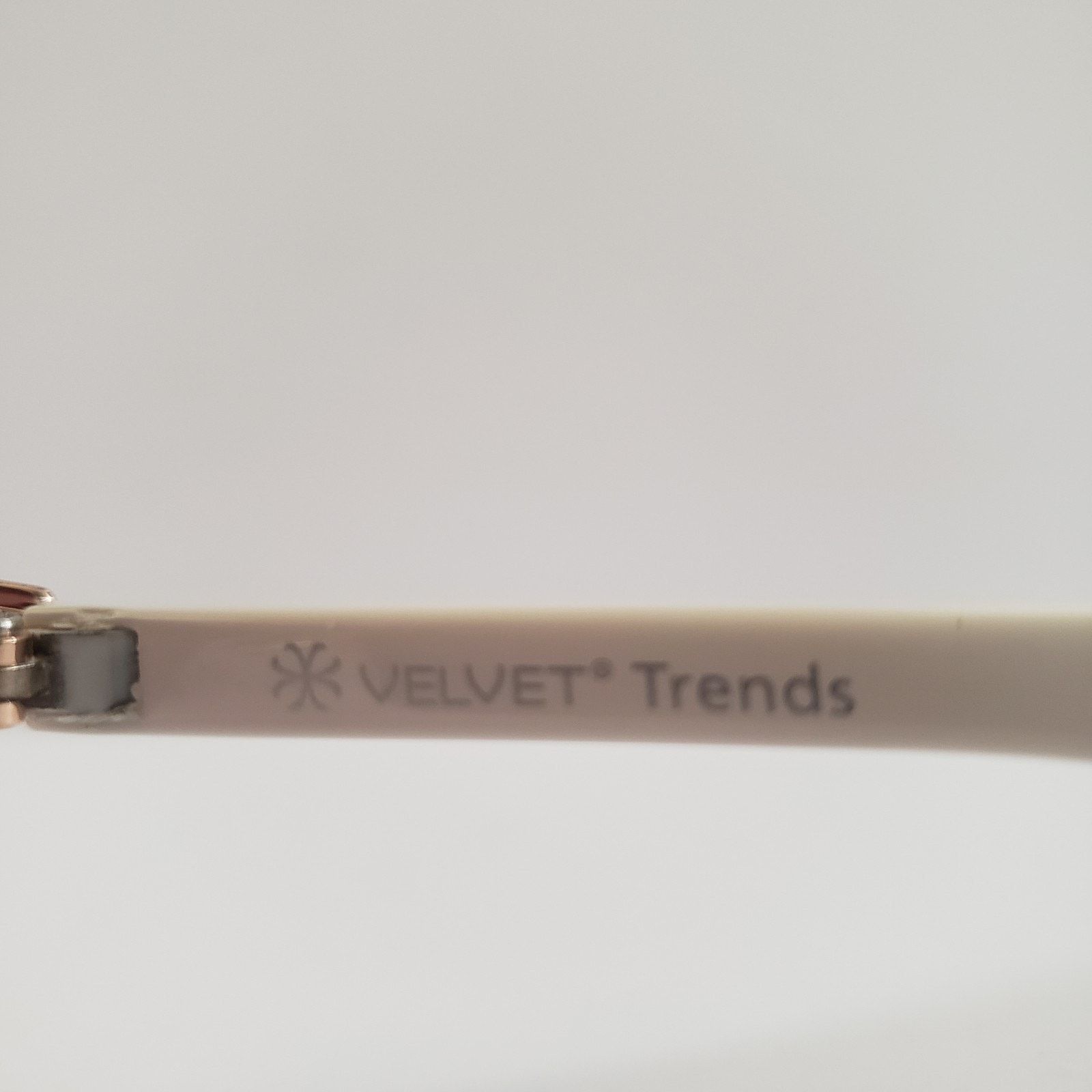 Velvet Velvet Trends Unisex Sunglasses WT Gloria WhiteAviator #A47S Size 26 - 8 Thumbnail