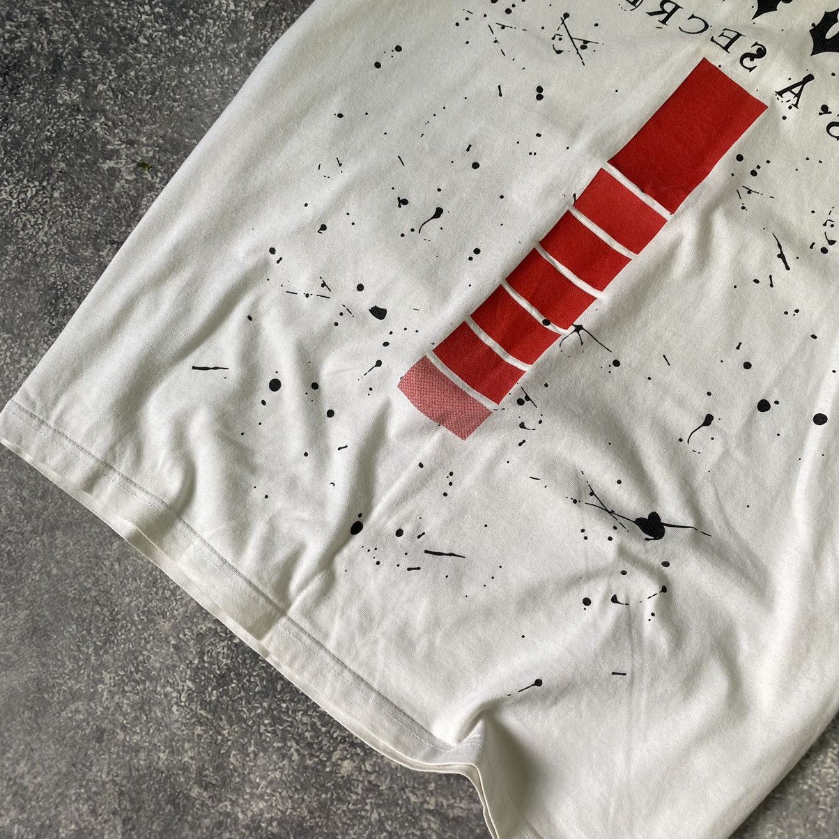 Vintage Men’s Trapstar London Graphic big logo y2k designer tee Size US XL / EU 56 / 4 - 5 Thumbnail