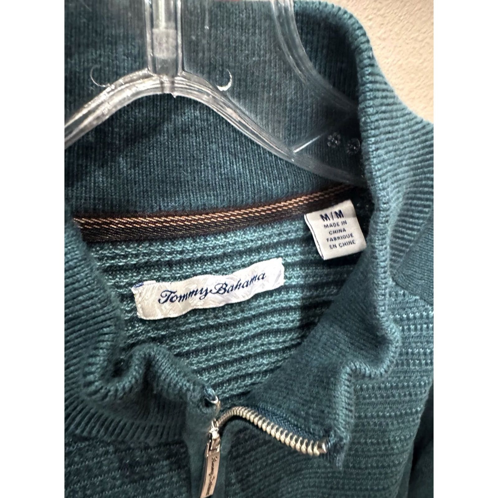 Tommy Bahama Tommy Bahama Island Zone Greenish Textured Zip SWEATER Medium M Shirt Mens Size US M / EU 48-50 / 2 - 7 Thumbnail