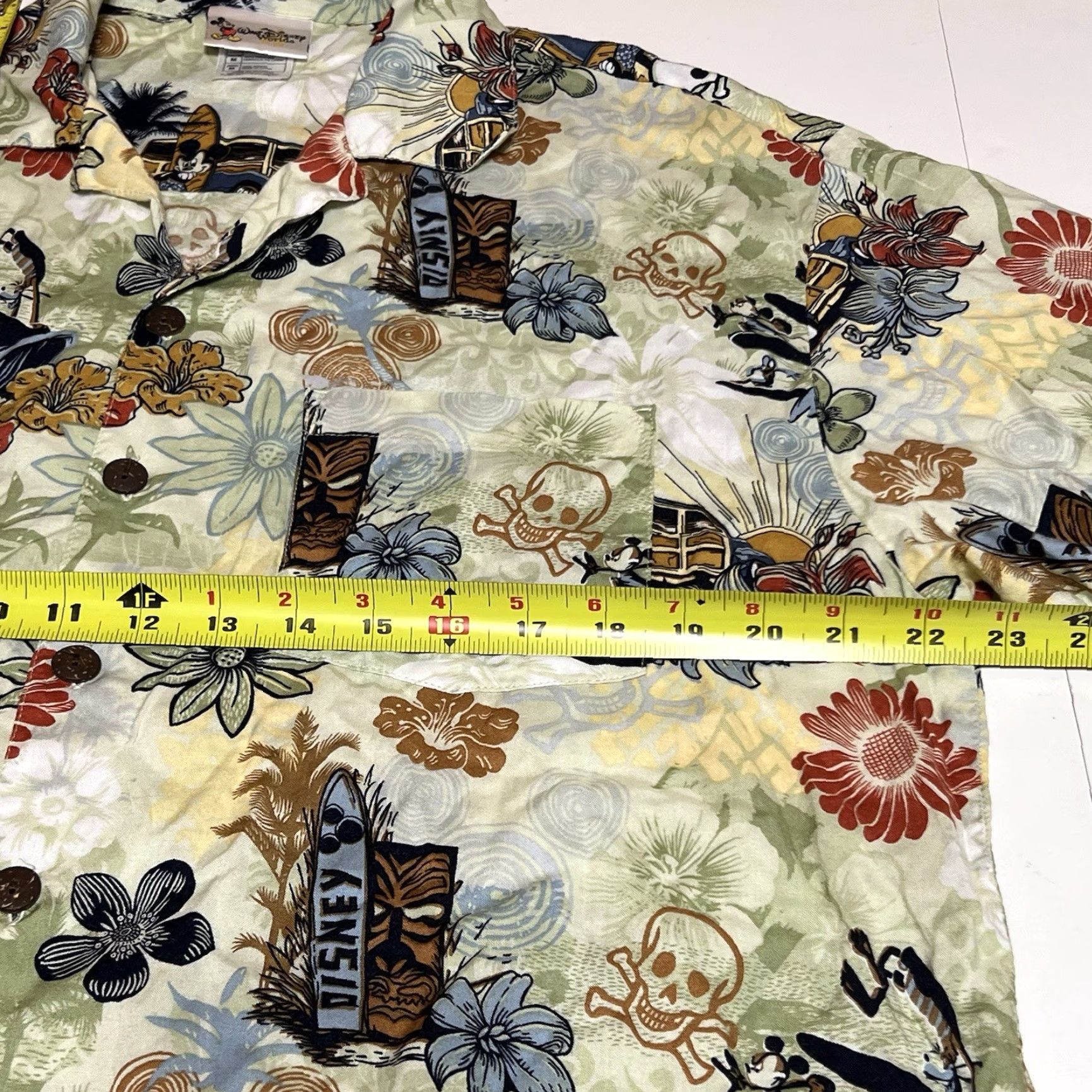 Disney VINTAGE Disney Walt Disney World Men's Hawaiian Shirt Mickey Mouse Tiki Woody Skulls Surf Size US M / EU 48-50 / 2 - 6 Thumbnail