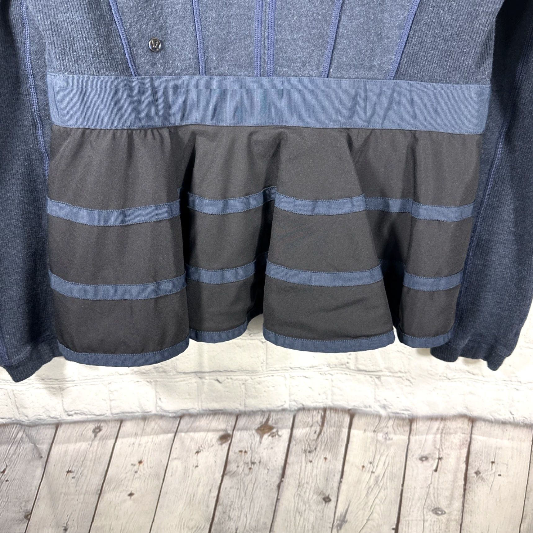 Lululemon Lululemon Women’s Ruffled Up Pullover Shirt Slim Fit Heathered Inkwell 6 Blue Womens Running Gym & Training Pullover Size M / US 6-8 / IT 42-44 - 7 Thumbnail