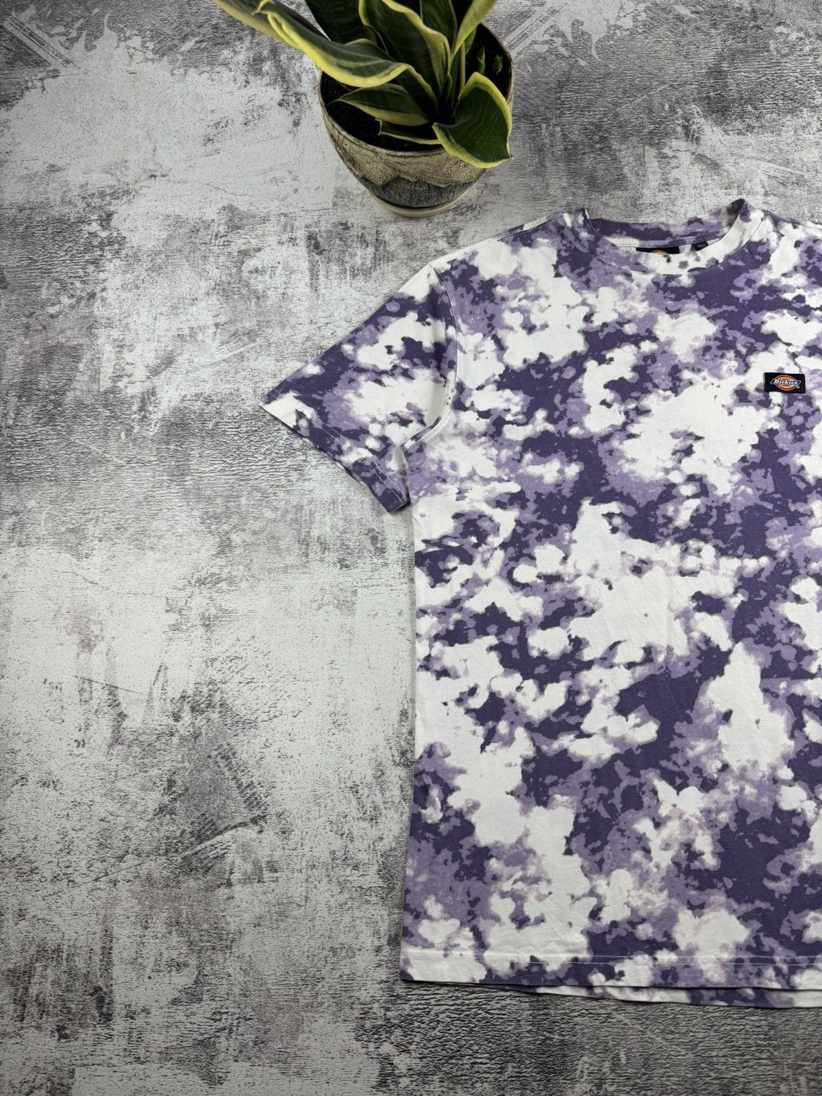 Dickies Dickies Sunburg Tie Dye Purple Medium Skate Rap Jersey Hip Hop Tee T Shirt Size US M / EU 48-50 / 2 - 2 Thumbnail