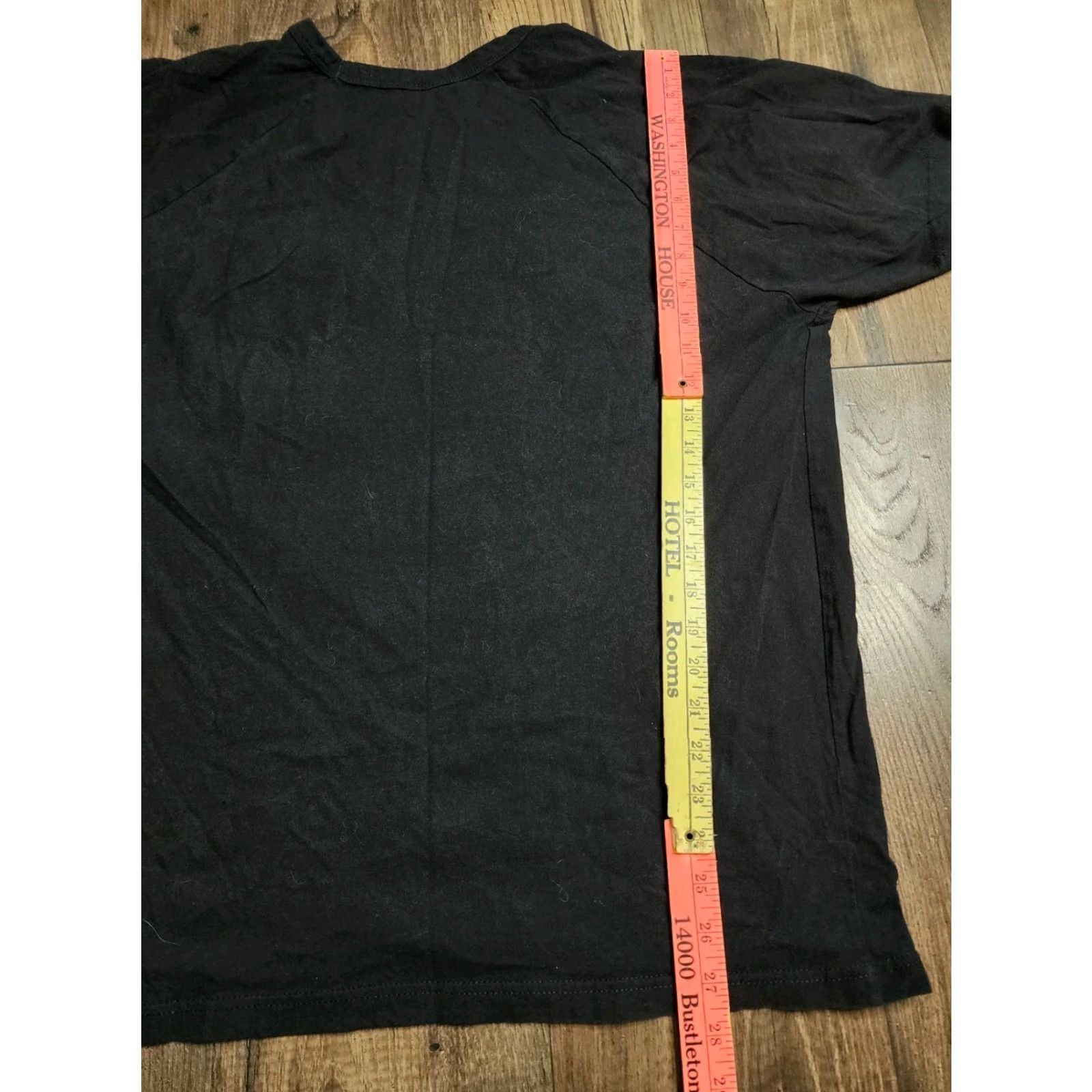 Vintage VINTAGE Grizzly Griptape Bear Country Club T-Shirt Mens 2XL Black Crew Neck Short Sleeve Adults Sports Animal 90s Size US XXL / EU 58 / 5 - 3 Thumbnail