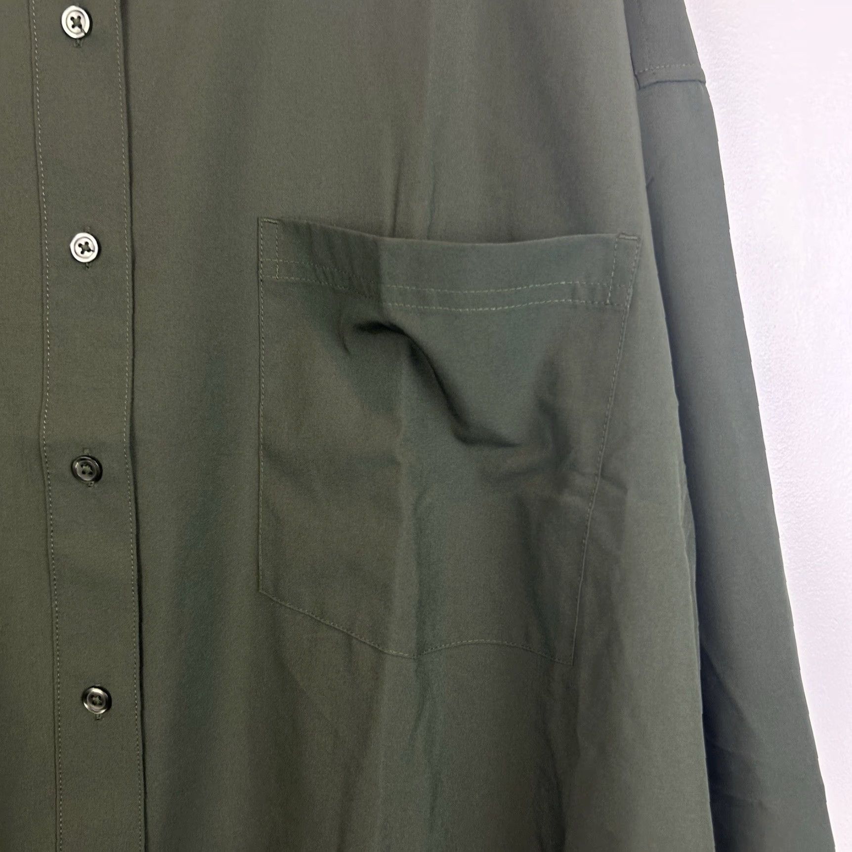 Athleta Athleta Button-Up Shirt Women 3X Green Plus Oversized Basic Office Workwear Casual Travel Modern Collar Long Sleeve Size XXL / US 16-18 / IT 52-54 - 4 Thumbnail