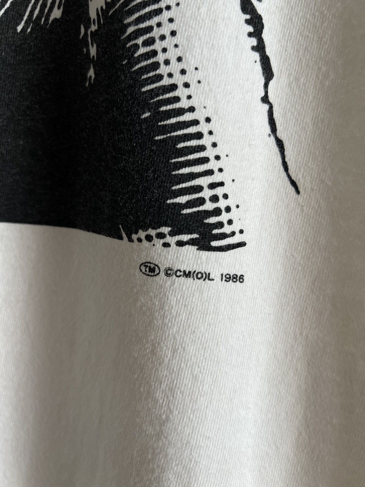 Vintage Vintage 1986 Les Miserables Tee Size US L / EU 52-54 / 3 - 3 Thumbnail