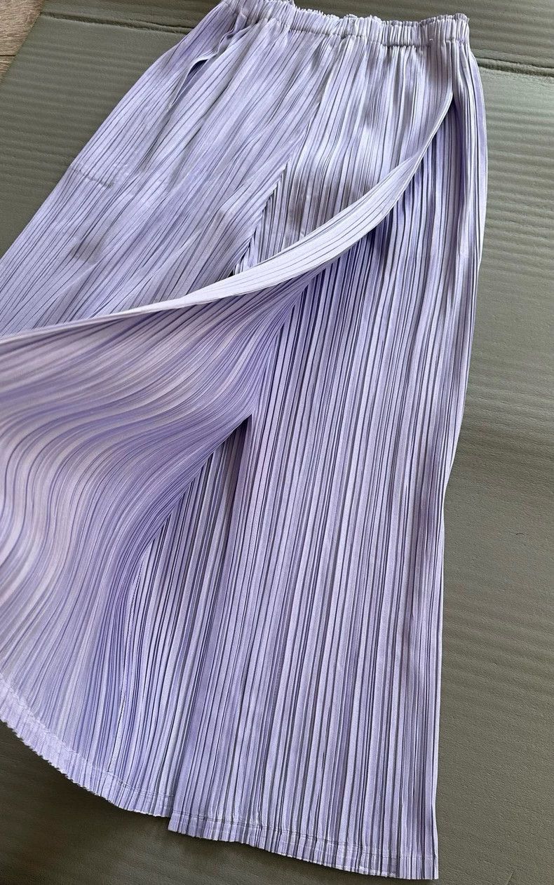 Issey Miyake Issey Miyake size:3 Purple pleated trousers Size 23" - 3 Thumbnail