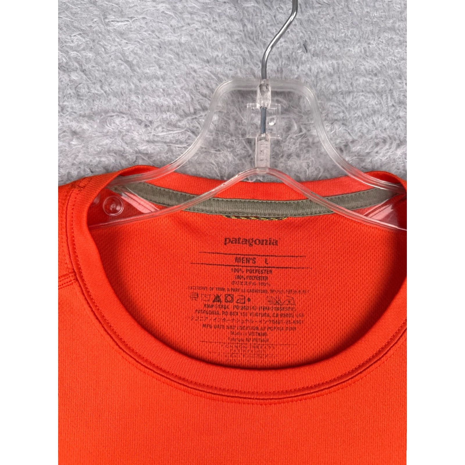 Patagonia Patagonia Shirt Men Large Orange Short Sleeve Crew Neck 100% Polyester READ Size US L / EU 52-54 / 3 - 7 Thumbnail
