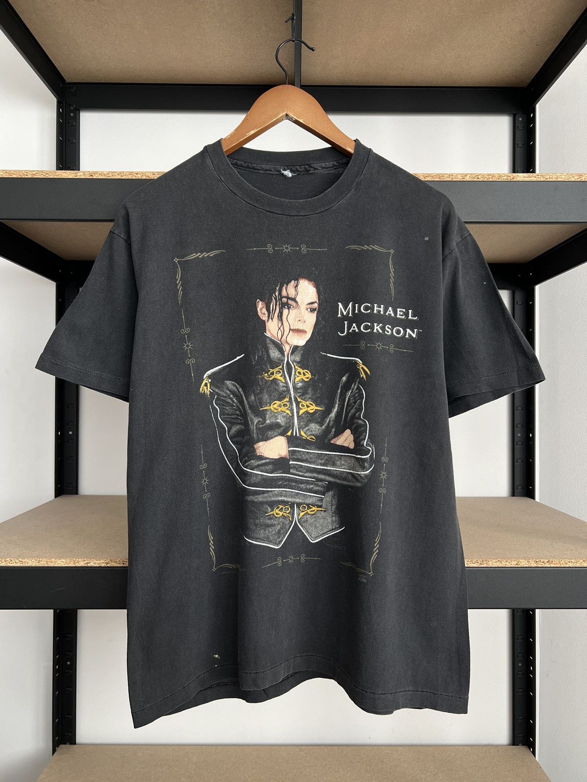 Band Tees Vintage 1992 Michael Jackson Dangerous King of Pop T-shirt Size US L / EU 52-54 / 3 - 1 Thumbnail