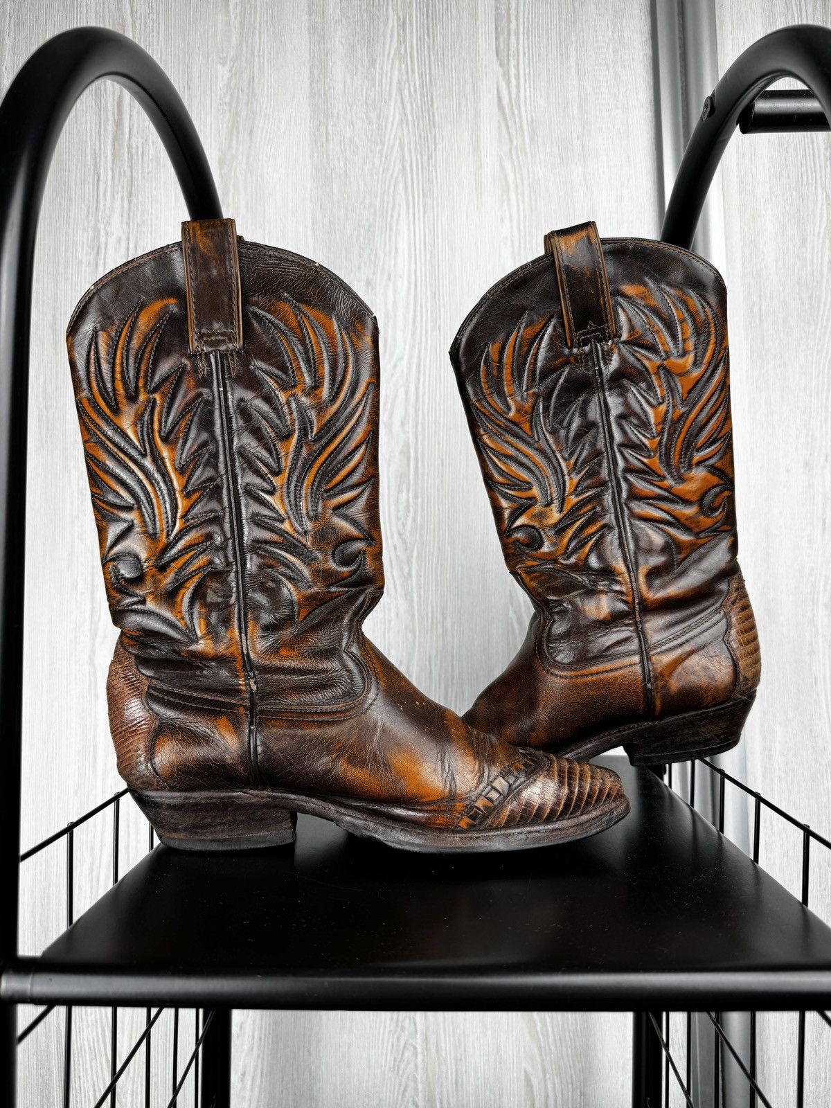 Cowboy Equipment Vintage Cowboy Western Leather Faded distressed boots sz 38 Size US 8 / IT 38 - 2 Thumbnail