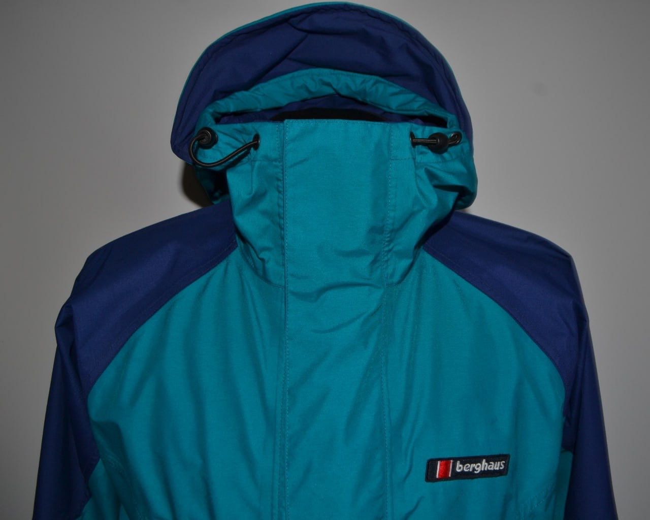Berghaus × Vintage Vintage Berghaus Gore-Tex Jacket Windbreaker Women’s Size 12 Size L / US 10 / IT 46 - 2 Thumbnail